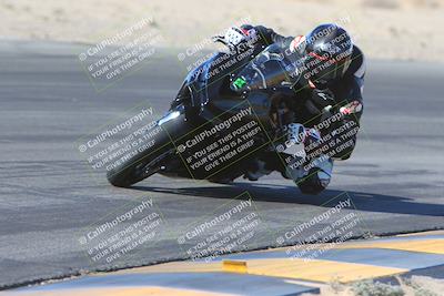 media/Jan-10-2025-CVMA Friday Practice (Fri) [[489e0da257]]/Group 4 and Trackday/Session 2 (Turn 4 Inside)/